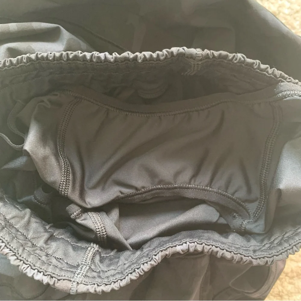 Lululemon Track That Shorts 5” Black Camo Size 2
